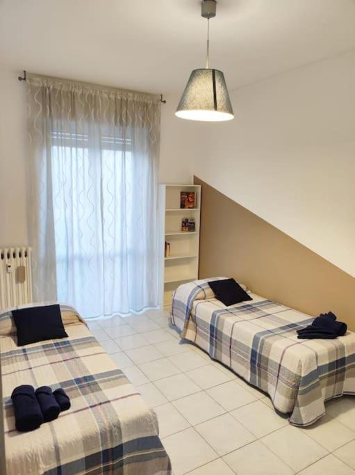 Casa Zeus Apartment มอนซา ภายนอก รูปภาพ